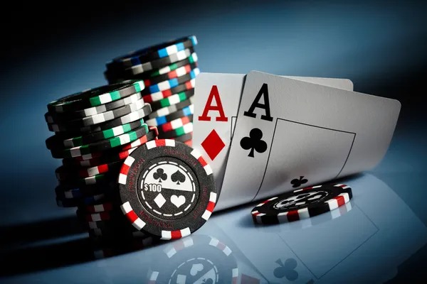 Multi-sport dashboard view showing football, slots, and casino tables